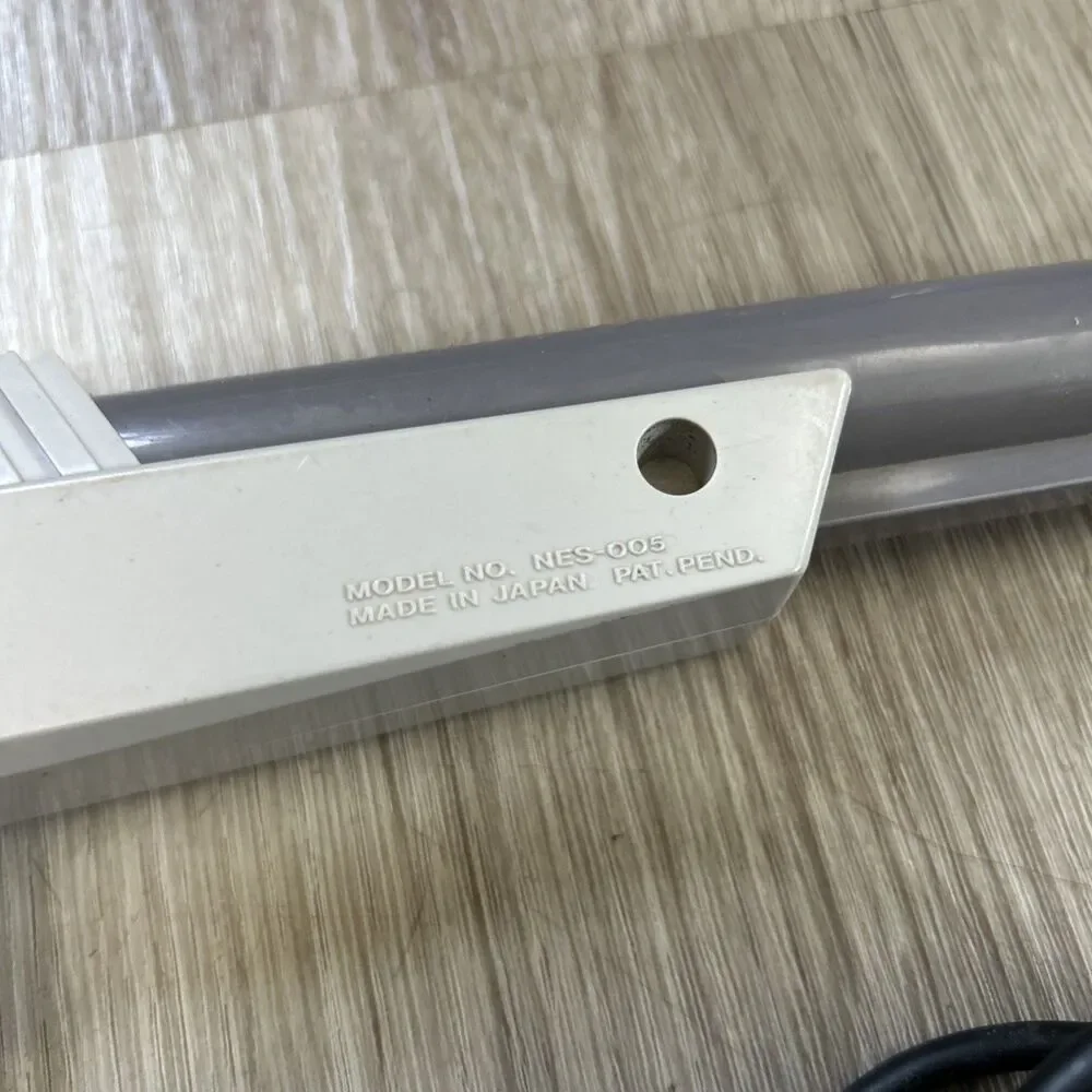 Nintendo Zapper Light Gun Controller Gray 1985 OEM Official Tested NES-005